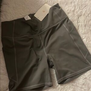NWTG fabletics xxl shorts